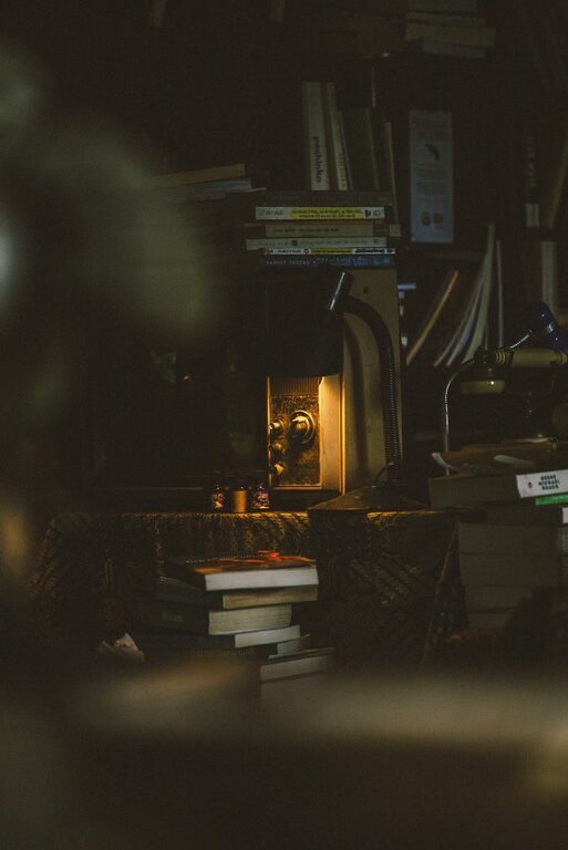 Simple Tips for Creating a Cozy Reading Nook at Home